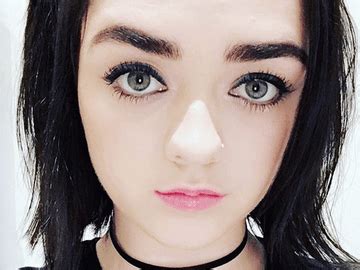 Maisie Williams: Private Nackt